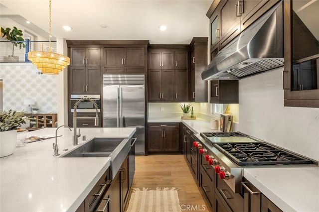 88 Iluna, Irvine, CA 92618