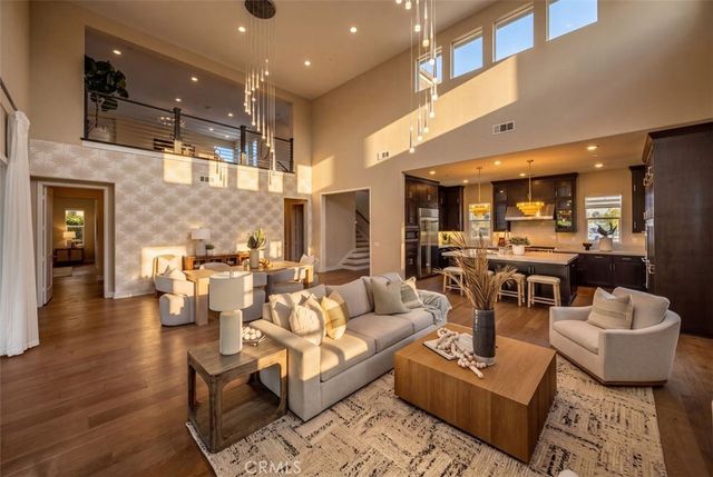 88 Iluna, Irvine, CA 92618
