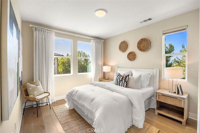 88 Iluna, Irvine, CA 92618