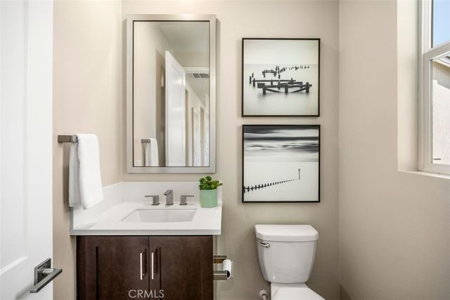 88 Iluna, Irvine, CA 92618