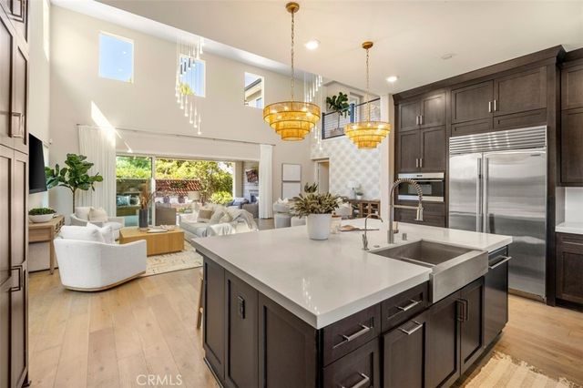88 Iluna, Irvine, CA 92618