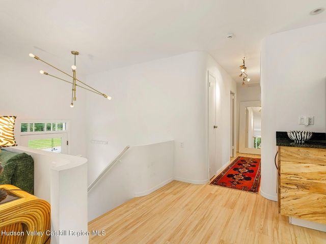 5 Streamside Terrace, Woodstock, NY 12498