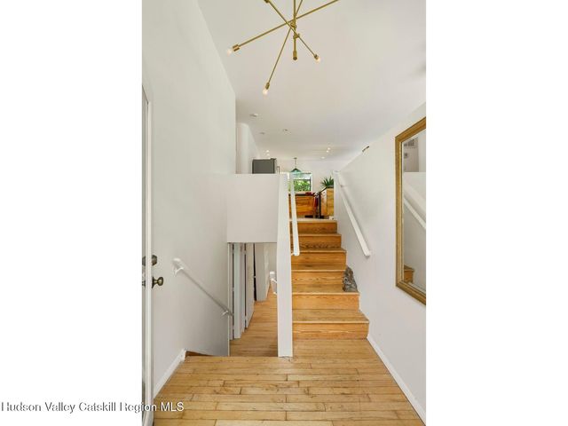 5 Streamside Terrace, Woodstock, NY 12498