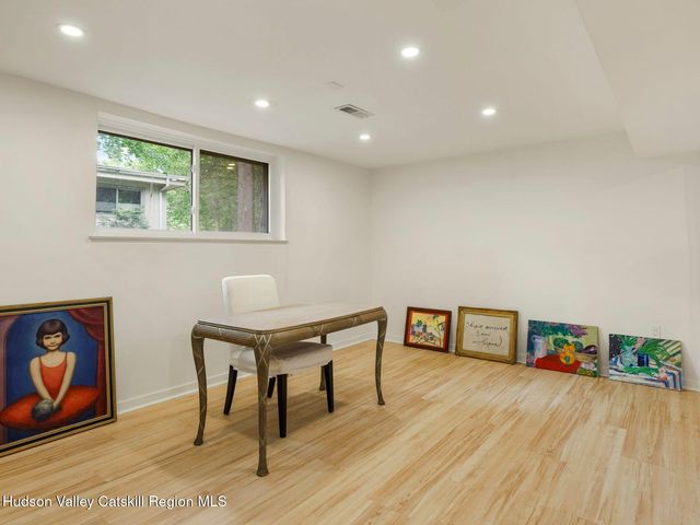 5 Streamside Terrace, Woodstock, NY 12498