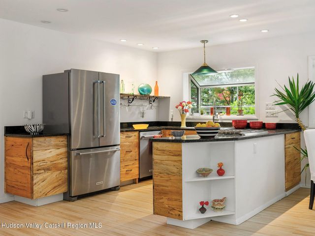 5 Streamside Terrace, Woodstock, NY 12498