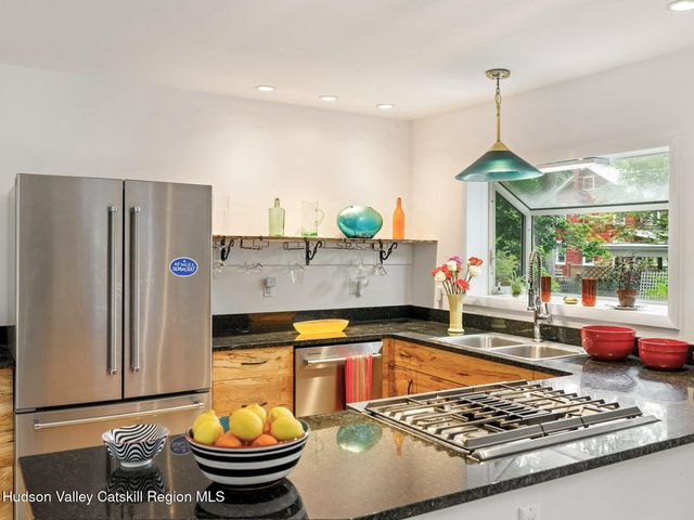 5 Streamside Terrace, Woodstock, NY 12498