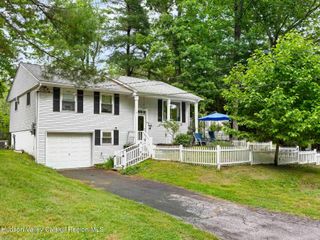 5 Streamside Terrace, Woodstock, NY 12498