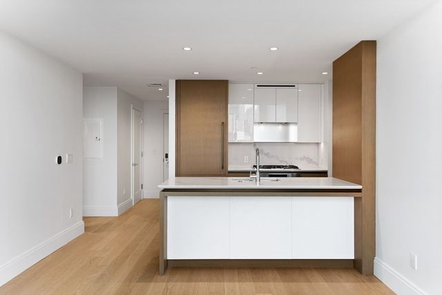 380 Harrison Ave 1115, Boston, MA 02118