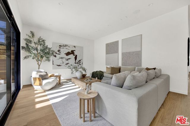 12488 Rubens Avenue, Los Angeles, CA 90066
