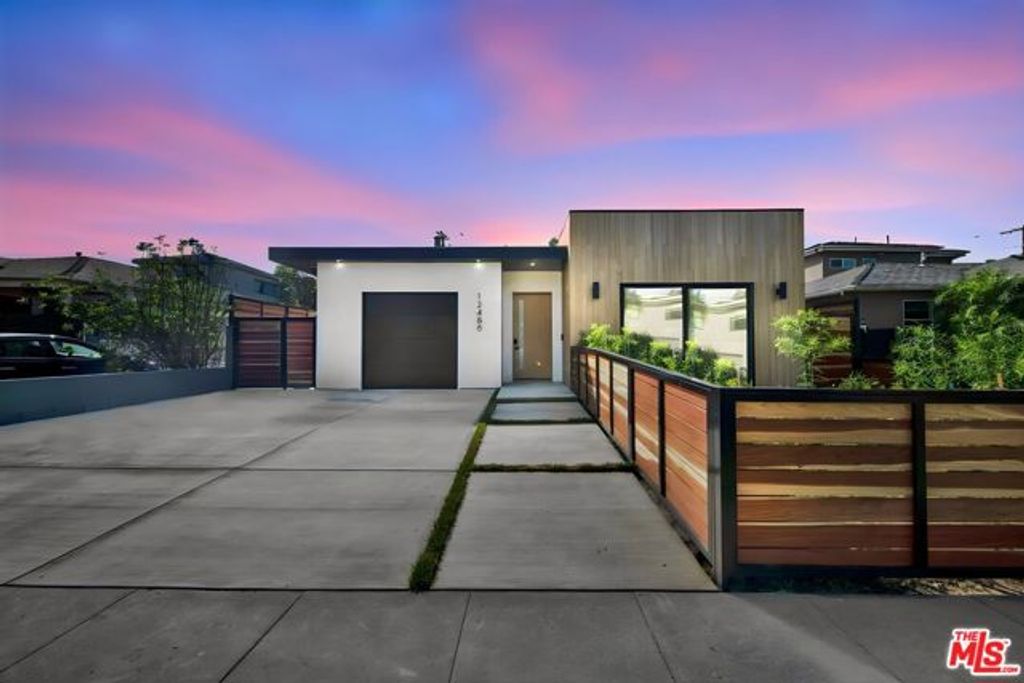 12488 Rubens Avenue, Los Angeles, CA 90066