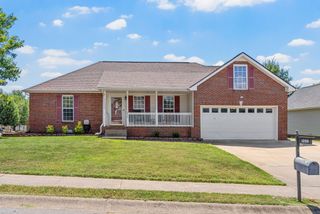 1898 Sydney Louise Dr, Clarksville, TN 37042