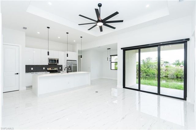 903 NE 23rd ST, Cape Coral, FL 33909