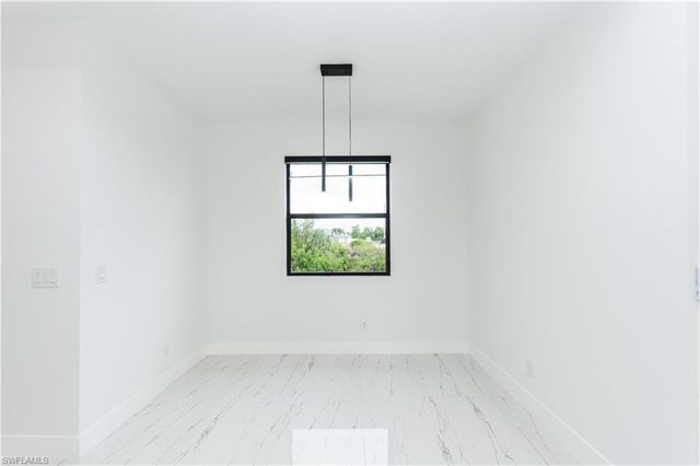 903 NE 23rd ST, Cape Coral, FL 33909