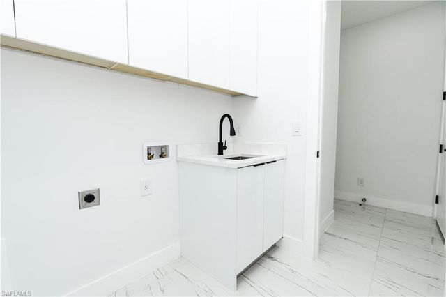 903 NE 23rd ST, Cape Coral, FL 33909