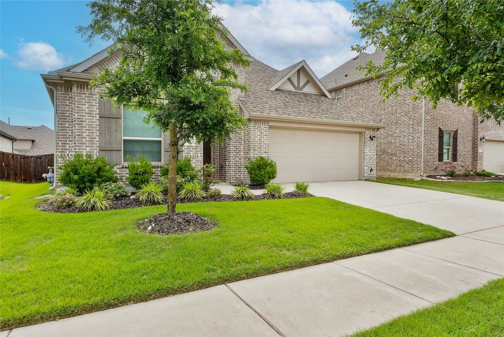 3414 Charleston Drive, Melissa, TX 75454