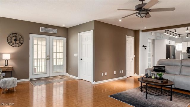 72 N Pembroke Avenue, Zanesville, OH 43701