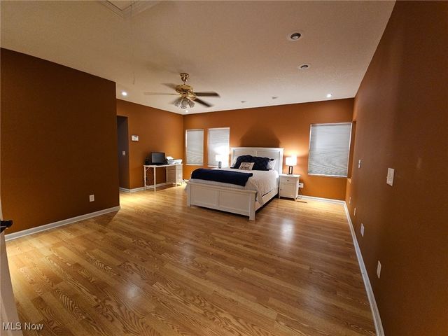 72 N Pembroke Avenue, Zanesville, OH 43701