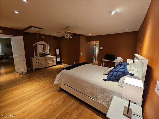 72 N Pembroke Avenue, Zanesville, OH 43701