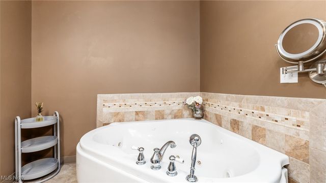 72 N Pembroke Avenue, Zanesville, OH 43701