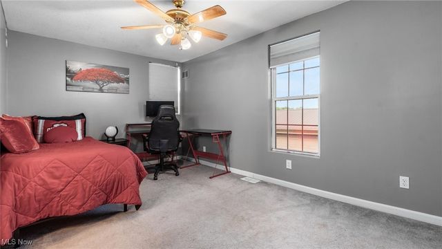 72 N Pembroke Avenue, Zanesville, OH 43701