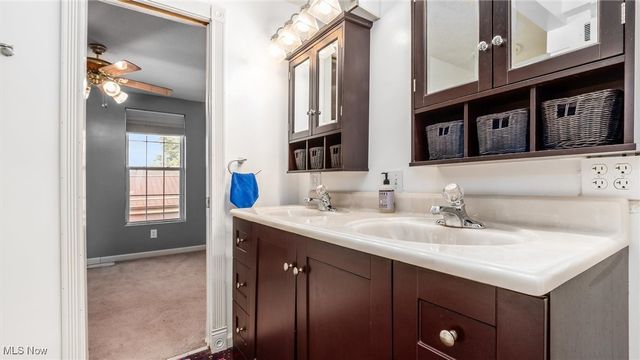 72 N Pembroke Avenue, Zanesville, OH 43701