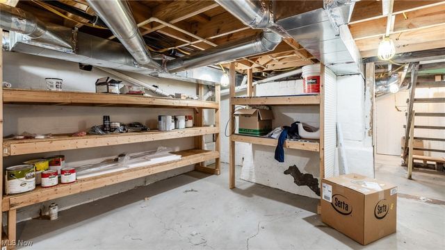 72 N Pembroke Avenue, Zanesville, OH 43701