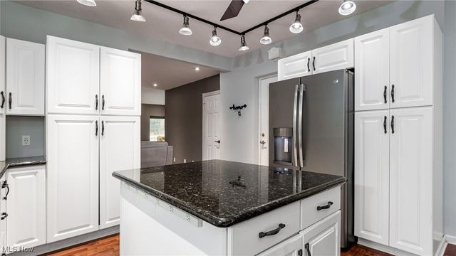 72 N Pembroke Avenue, Zanesville, OH 43701