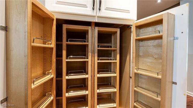 72 N Pembroke Avenue, Zanesville, OH 43701