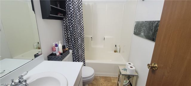 551 Carolyn Drive, Brunswick, OH 44212