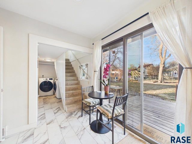 1313 S Riverdale Rd Road, Sioux Falls, SD 57105