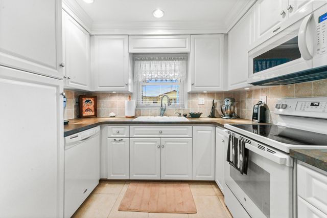 14080 Nesting Way A, Delray Beach, FL 33484