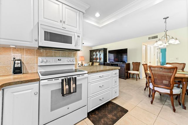 14080 Nesting Way A, Delray Beach, FL 33484