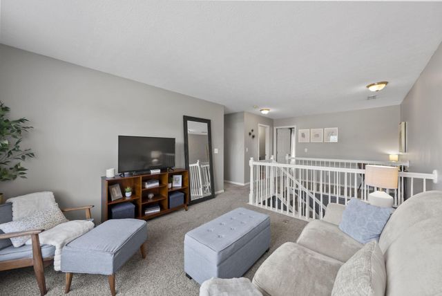 496 Fullers Circle, Pickerington, OH 43147