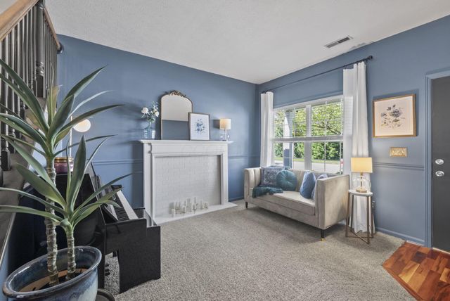 496 Fullers Circle, Pickerington, OH 43147