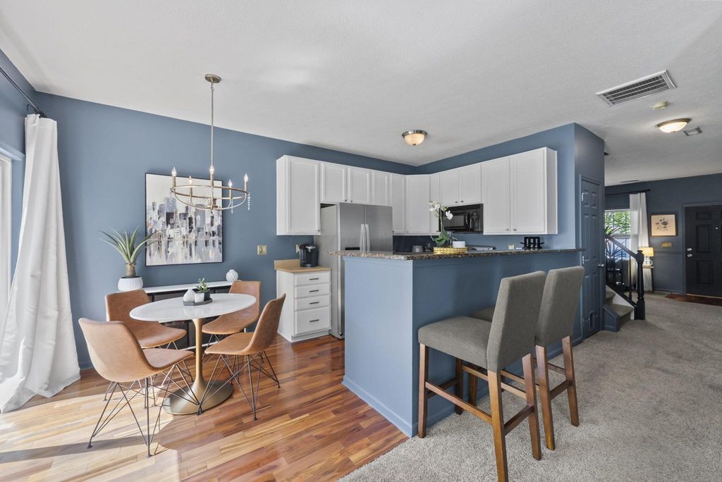496 Fullers Circle, Pickerington, OH 43147