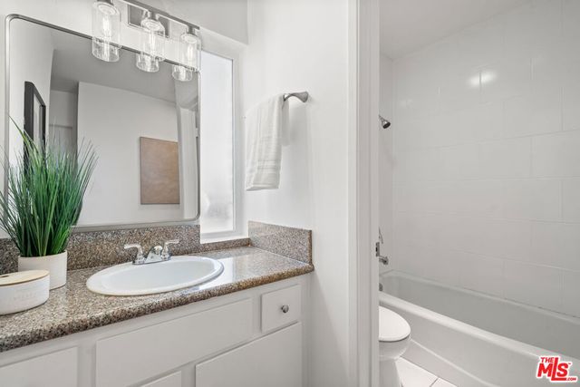 360 Gladys Avenue 1, Long Beach, CA 90814
