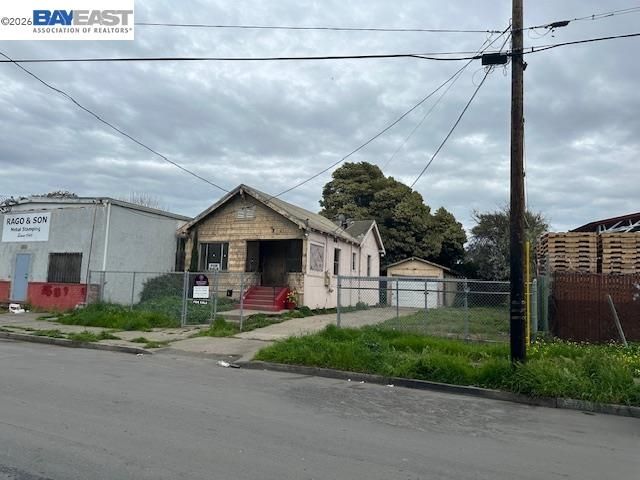 1024 50Th Ave, Oakland, CA 94601