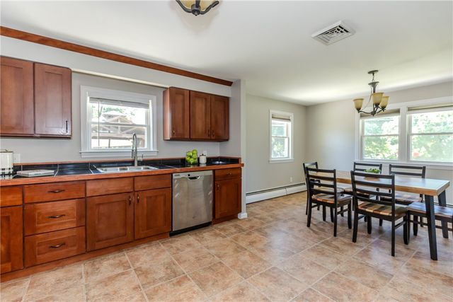 18 Hattie Avenue, Smithfield, RI 02828