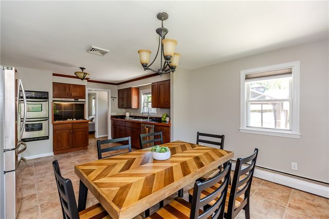 18 Hattie Avenue, Smithfield, RI 02828
