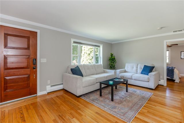 18 Hattie Avenue, Smithfield, RI 02828