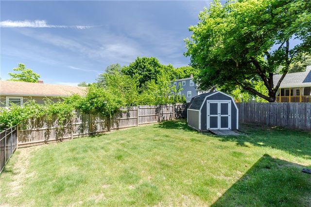 18 Hattie Avenue, Smithfield, RI 02828
