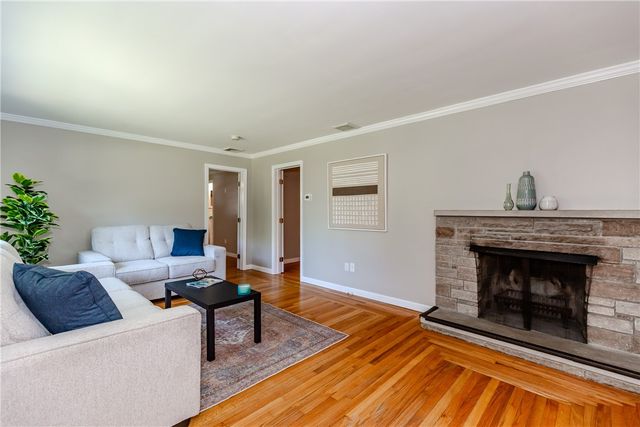 18 Hattie Avenue, Smithfield, RI 02828