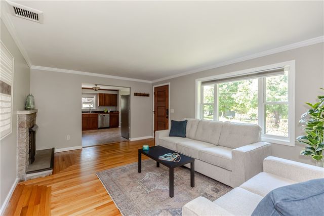 18 Hattie Avenue, Smithfield, RI 02828