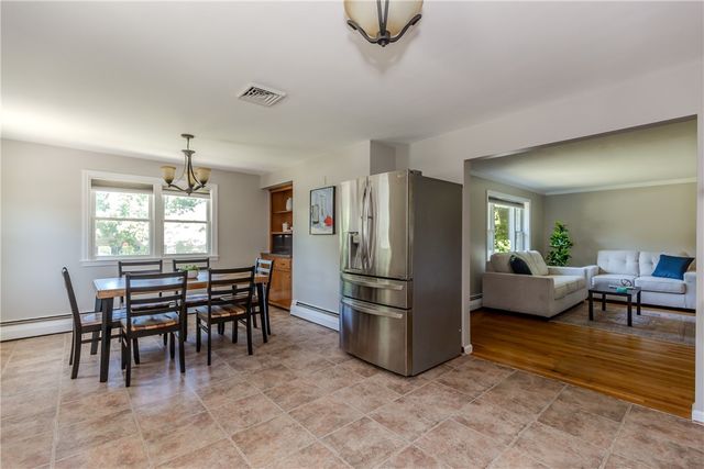 18 Hattie Avenue, Smithfield, RI 02828