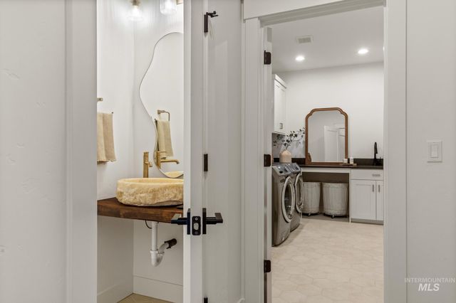 4045 Whistling Heights Way, Nampa, ID 83687