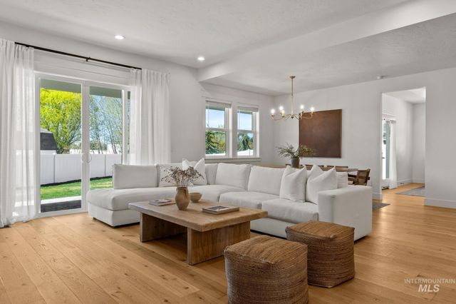 4045 Whistling Heights Way, Nampa, ID 83687