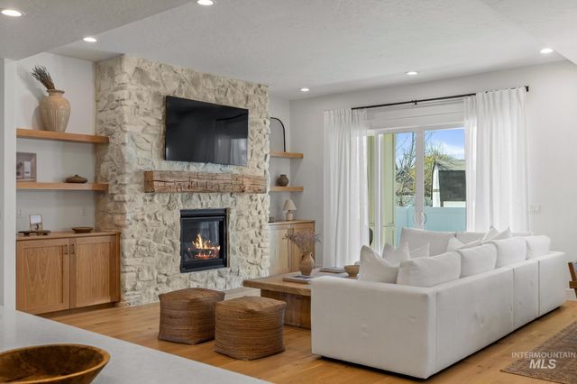 4045 Whistling Heights Way, Nampa, ID 83687