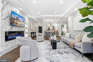 6101 EDSALL RD #205, Alexandria, VA 22304