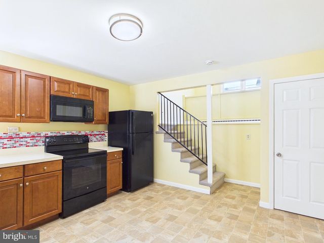 5112 IRENE DR, Harrisburg, PA 17112