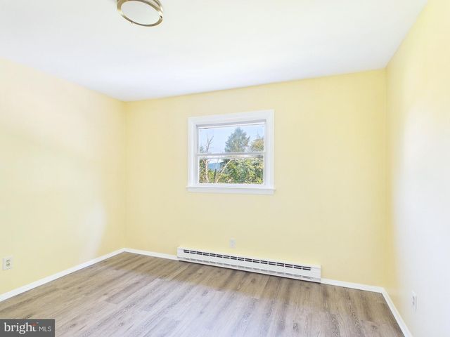 5112 IRENE DR, Harrisburg, PA 17112